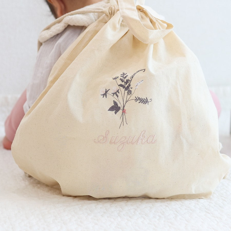 一升餅 1歳誕生日 刺繍名入れ 名前入りリュック・生成り・トレフルブラン