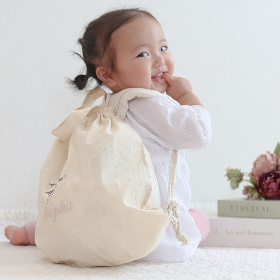 一升餅 1歳誕生日 刺繍名入れ 名前入りリュック・生成り・トレフルブラン