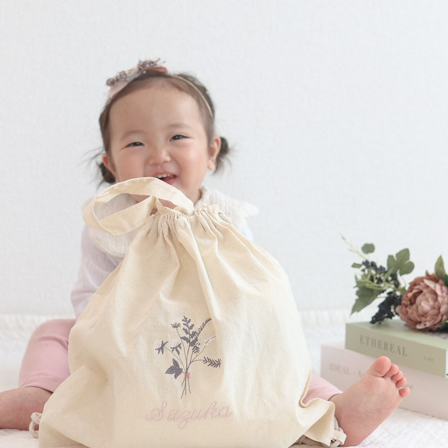 一升餅 1歳誕生日 刺繍名入れ 名前入りリュック・生成り・トレフルブラン