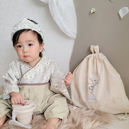 一升餅 1歳誕生日 刺繍名入れ 名前入りリュック・生成り・フルラージュ