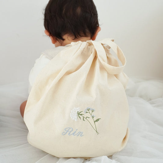 一升餅 1歳誕生日 刺繍名入れ 名前入りリュック・生成り・ラ・フルール