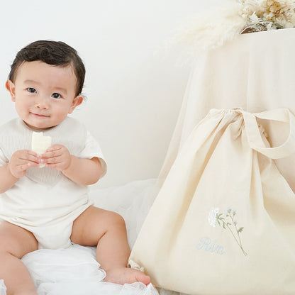 一升餅 1歳誕生日 刺繍名入れ 名前入りリュック・生成り・ラ・フルール