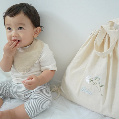 一升餅 1歳誕生日 刺繍名入れ 名前入りリュック・生成り・ラ・フルール