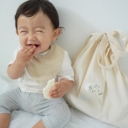 一升餅 1歳誕生日 刺繍名入れ 名前入りリュック・生成り・ラ・フルール