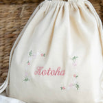 画像をギャラリービューアに読み込む, 刺繍名入れ 1歳誕生日 一升餅 名前入りリュック・生成り・フルールミニョン・ピンク
