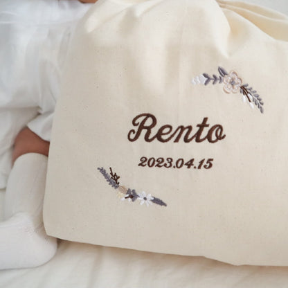刺繍名入れ 1歳誕生日 一升餅 名前入りリュック・生成り・モデラート